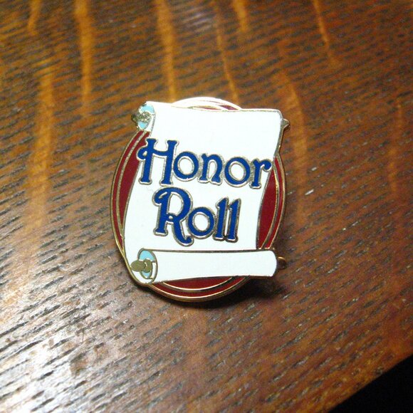 Honor Roll School Award Student Lapel Pin - Picture 1 of 4